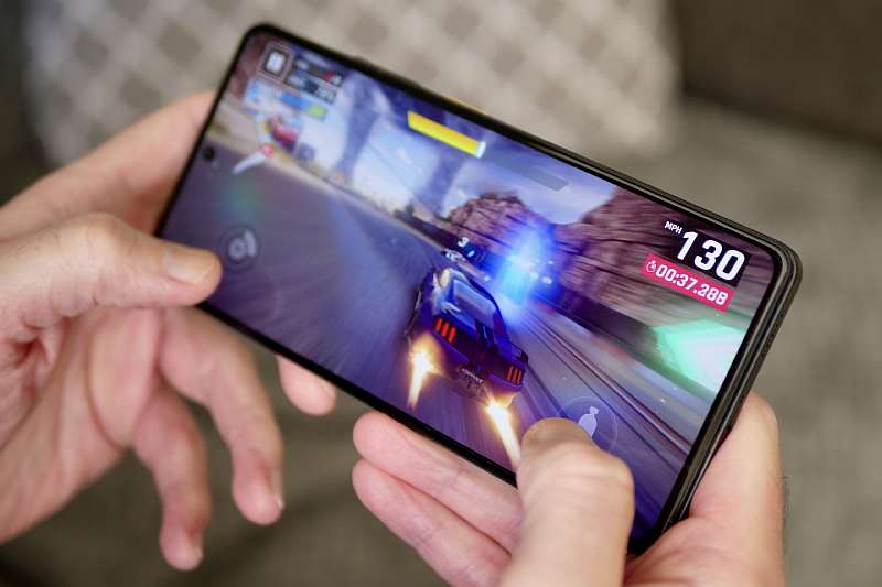 Xiaomi сливает хитовые смартфоны. 5 лучших скидок с большой распродажи AliExpress