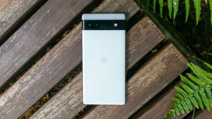 Google Pixel 6a обесценился на AliExpress. Самое время брать этот камерофон
