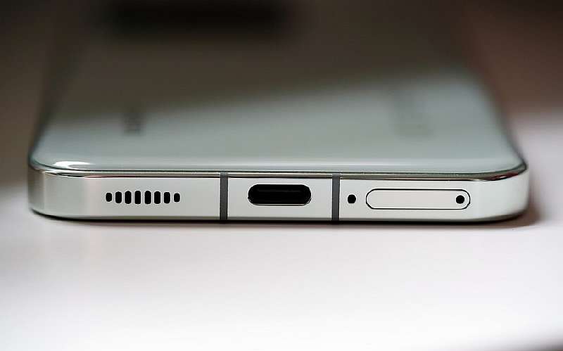 Обзор Xiaomi 13. Маленький флагман — всегда крутой флагман