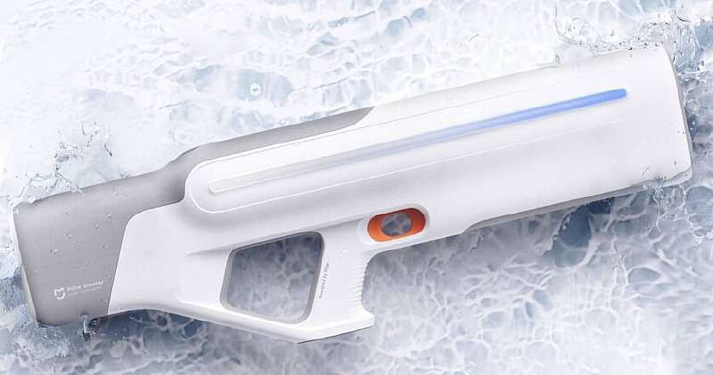 Xiaomi выпустила крутейший водный пистолет. Такую игрушку захотят даже взрослые!