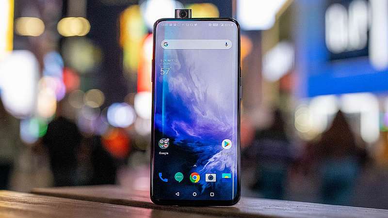 7 самых переоцененных функций смартфонов, которые навязывают производители. Не переплачивайте