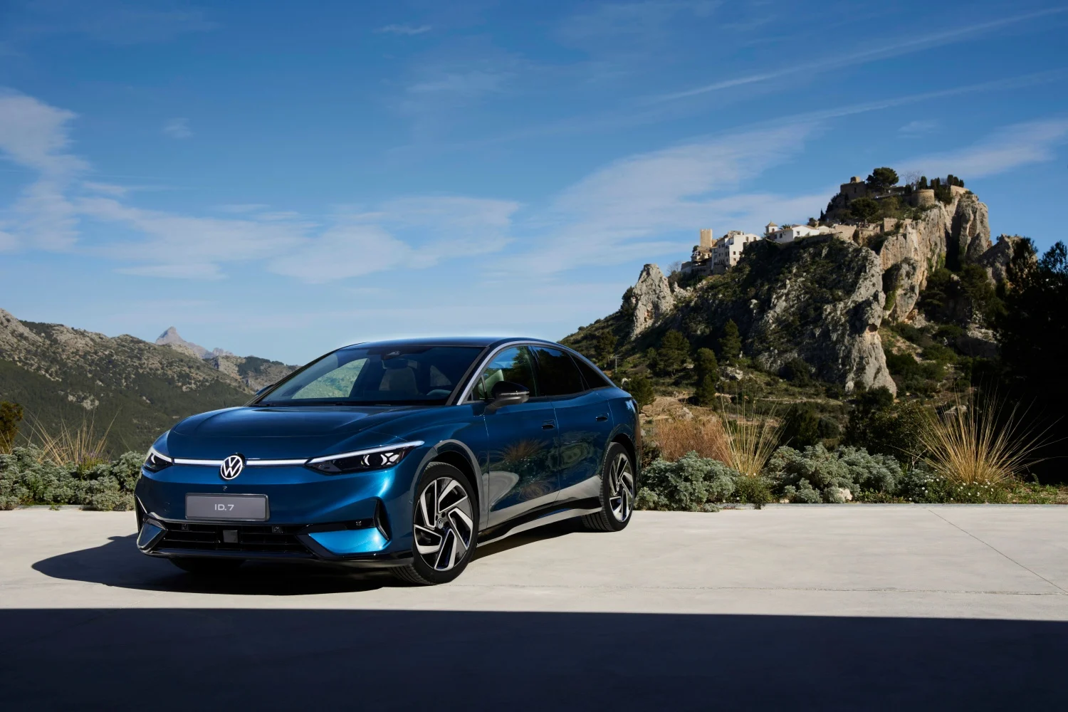Представлен Volkswagen ID.7 – немецкий конкурент топовым электрокарам Tesla