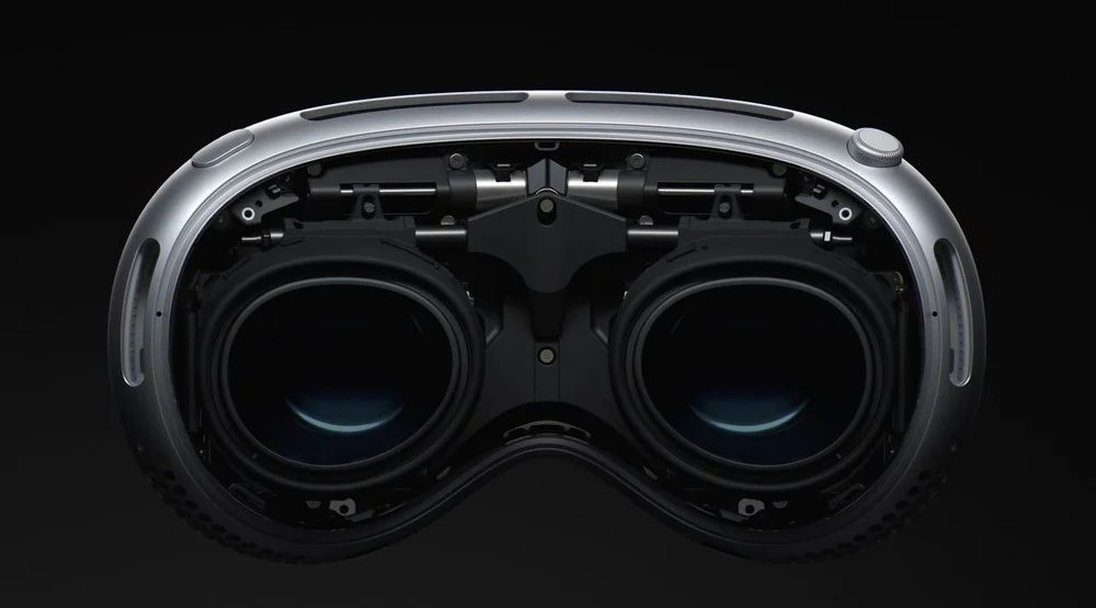 Знакомство с Apple Vision Pro. На что способны очки дополненной реальности за $3499?