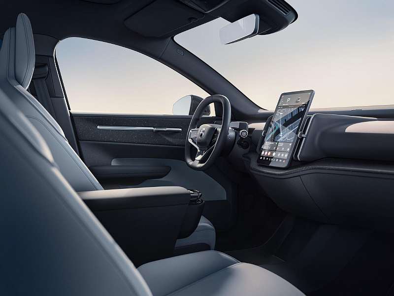Volvo представила свой самый дешевый электромобиль EX30. Разгоняется с нуля до сотни за 3.6 секунды