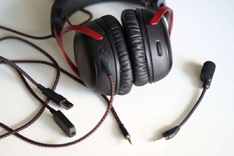 Обзор игровых наушников HyperX Cloud III. Возвращение легенды!