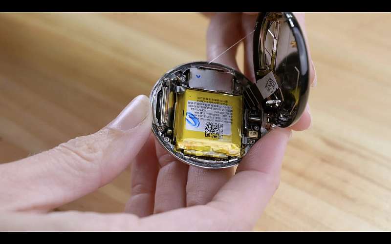 Это фиаско, Google. Смарт-часы Pixel Watch распадаются на части спустя пару месяцев эксплуатации
