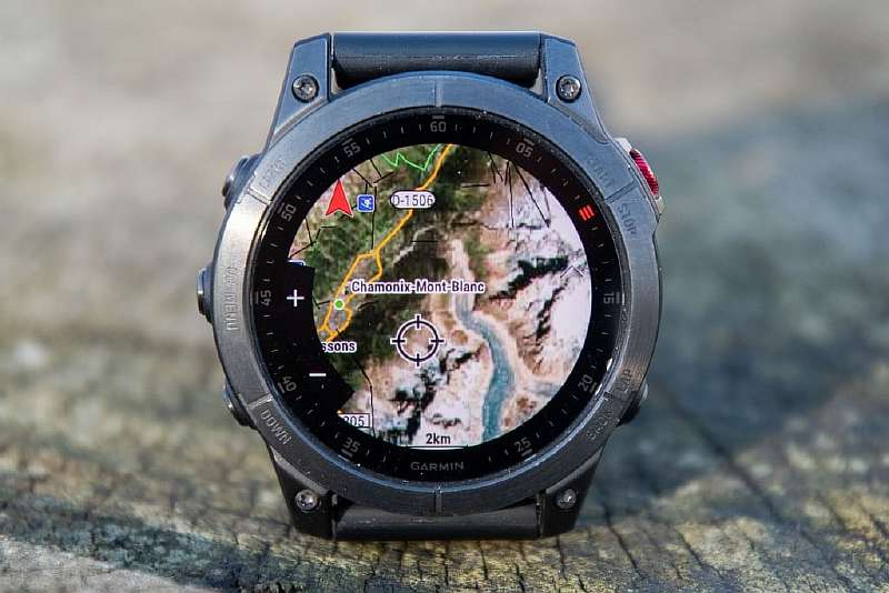 10 лучших смарт-часов для бега. Модели с GPS, пульсометром и музыкой