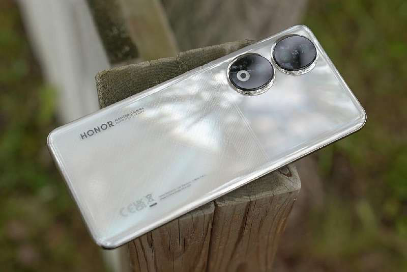Обзор Honor 90: сюрприз года?