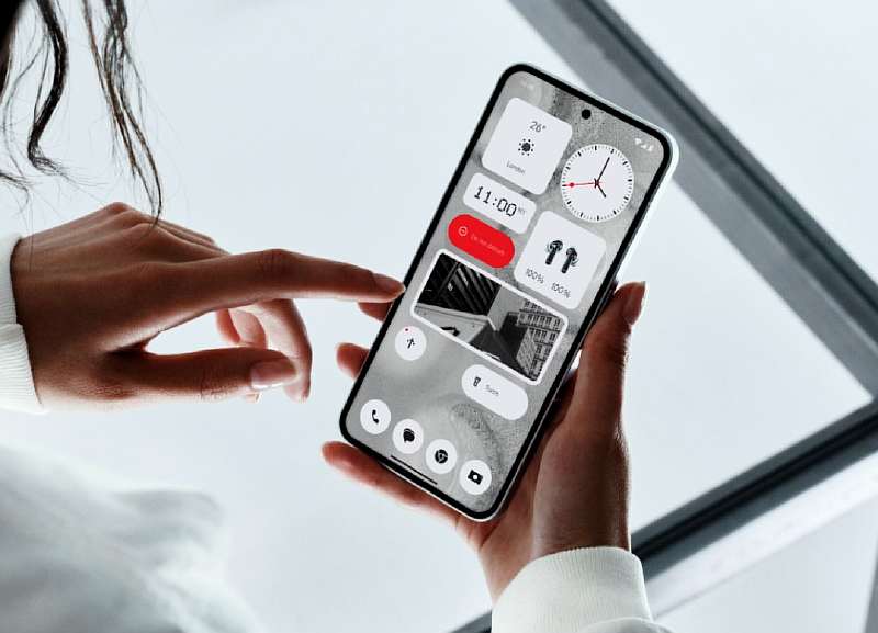 Nothing Phone (2) официально представлен. Цена и технические характеристики яркого флагмана