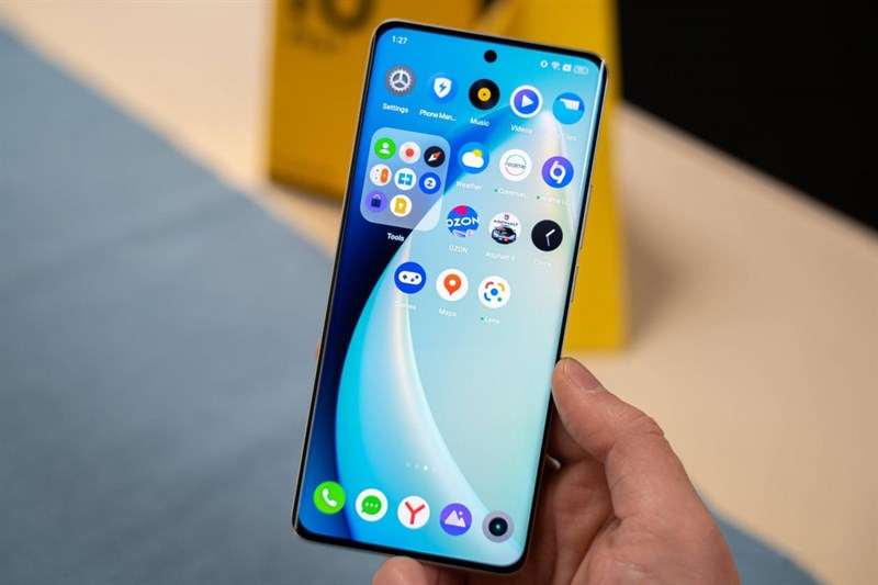 Про этот Realme все забыли. Зря, отличный девайс отдают за копейки