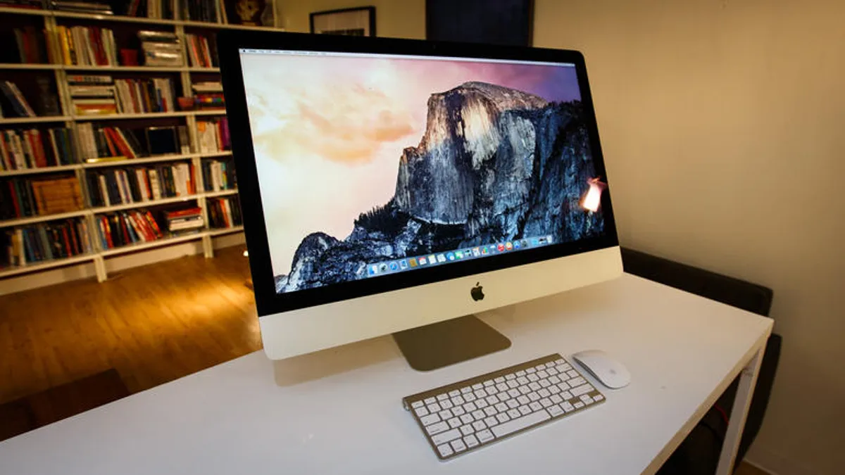 25 лет назад вышел первый iMac. Как менялся дизайн культового моноблока Apple (фото)