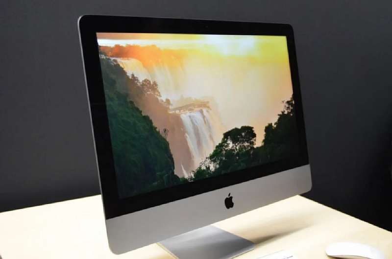 25 лет назад вышел первый iMac. Как менялся дизайн культового моноблока Apple (фото)