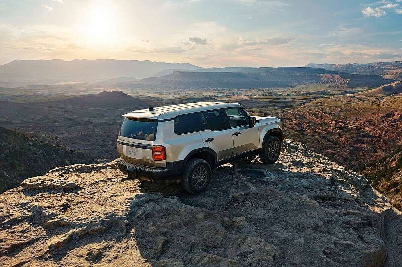 Toyota представила новый Land Cruiser Prado. Фото и видео легендарного внедорожника