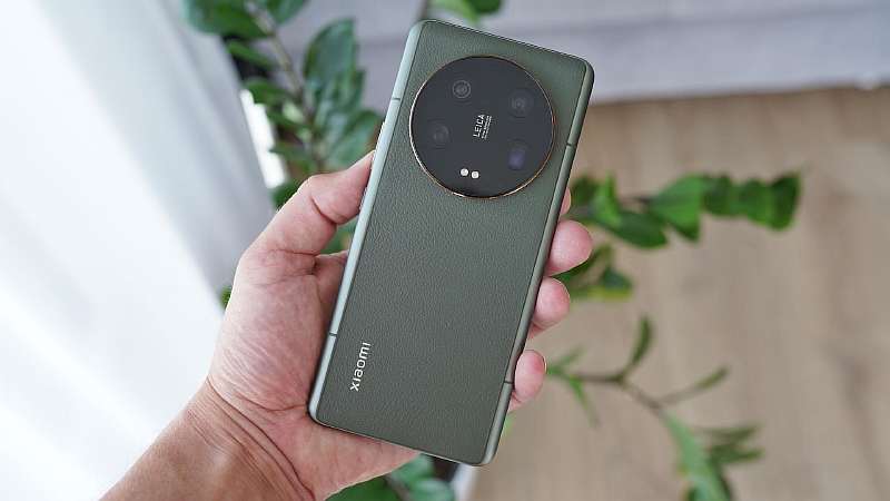 Первая информация о Xiaomi 14 Ultra: гигантский фото-сенсор и изогнутый 2К-дисплей