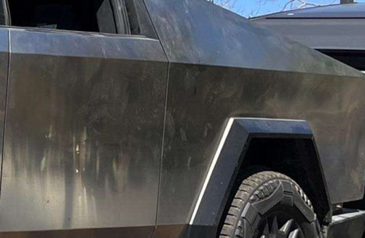 «Грязный» недостаток Tesla Cybertruck, о котором никто не сказал на презентации